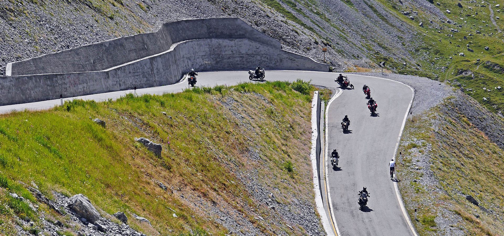 motorradhotel in suedtirol motorradurlaub in den dolomiten motoradfahren (3)